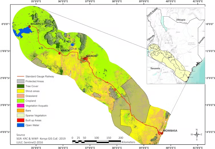 Corredor del ferrocarril que une el puerto de Mombasa con la frontera con Uganda.
Fuente: https://theconversation.com/kenyas-huge-railway-project-is-causing-environmental-damage-heres-how-159813